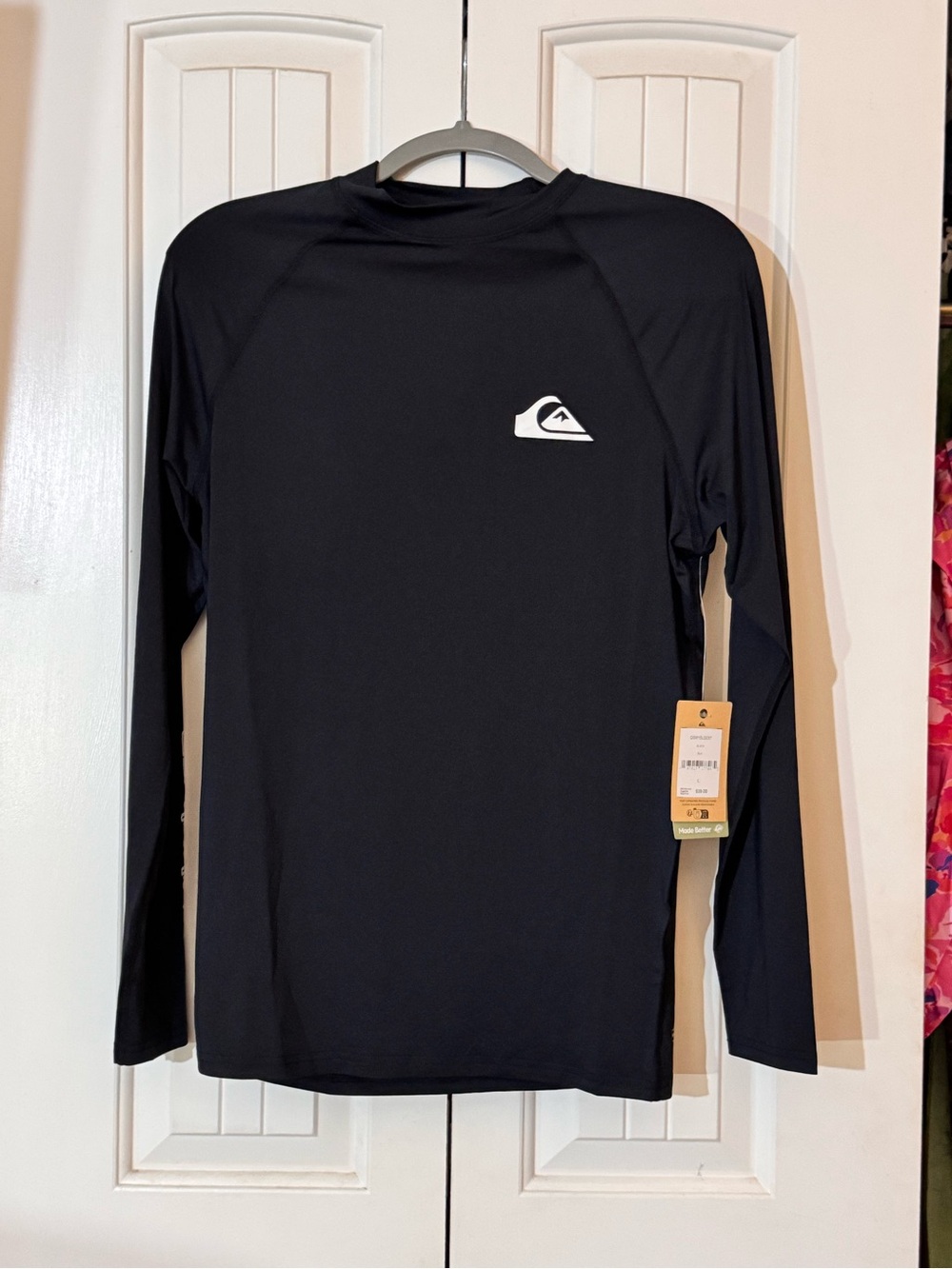 Quiksilver Black Long-Sleeve Rashguard with White Logo